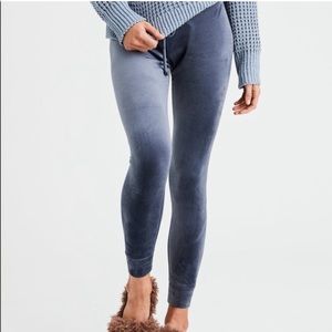 Plush velvet leggings